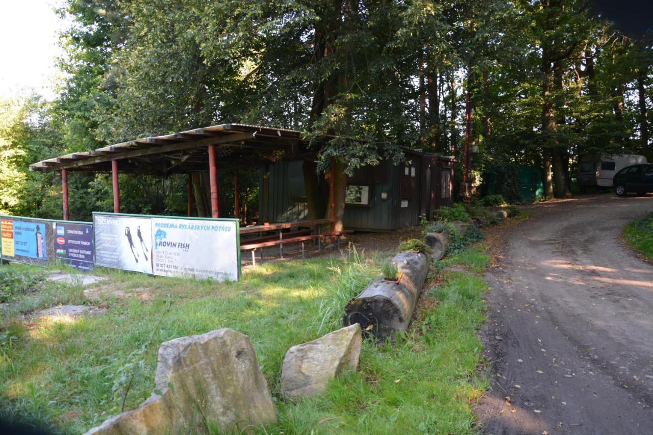 Retro vila , ubytování jen pro české občany Slušovice Exterior foto